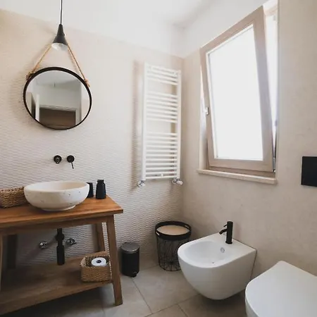 Dimorae Cama 컨트리하우스 치스테르니노